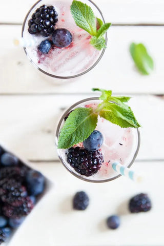 Polyphenol-Rich Foods & Longevity: What to Juice for Biohacking? Polyphenol-Rich Foods & Longevity: What to Juice for Biohacking?