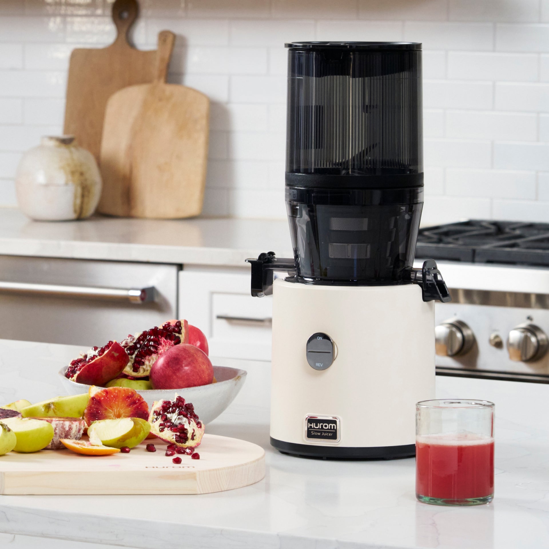 H330 Slow Juicer Ivory
